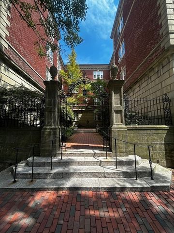 4 Washington Ave 5, Cambridge, MA 02140