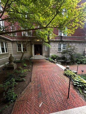 4 Washington Ave 5, Cambridge, MA 02140