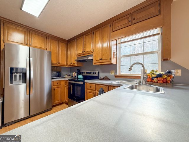 354 Prairie Flower Drive, Cleveland, GA 30528