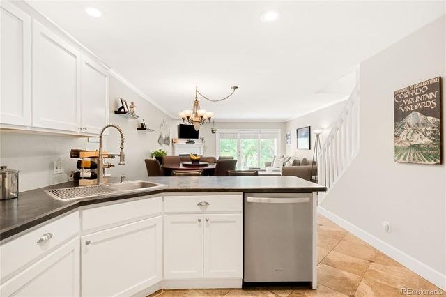 11535 W 70th Place B, Arvada, CO 80004