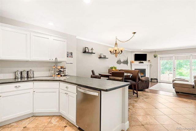 11535 W 70th Place B, Arvada, CO 80004