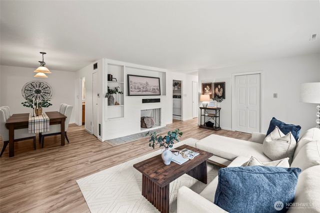 2808 67th Avenue W, University Place, WA 98466