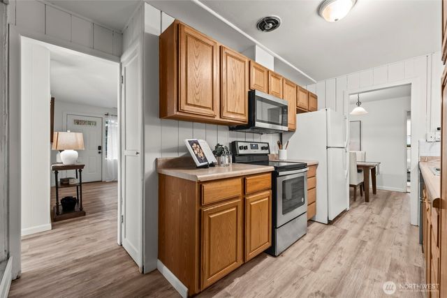 2808 67th Avenue W, University Place, WA 98466