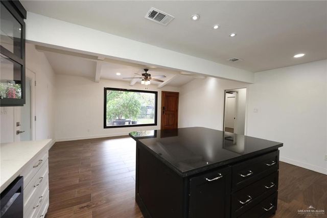 210 Jalapa Street, Weslaco, TX 78599