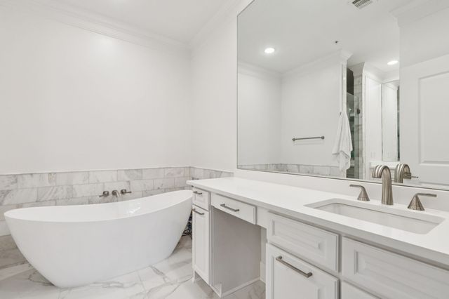 6605 Bandera Avenue 1D, Dallas, TX 75225