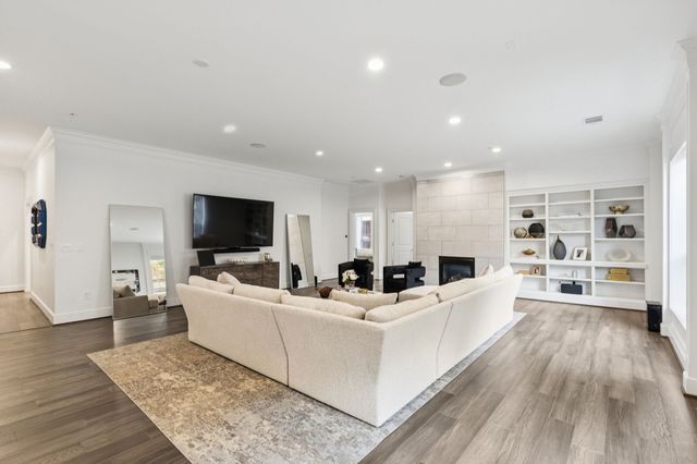 6605 Bandera Avenue 1D, Dallas, TX 75225