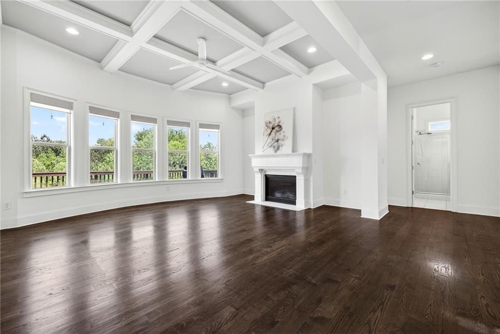 Image 10 of property listing at 5945 Caveat Court, Suwanee, GA 30024