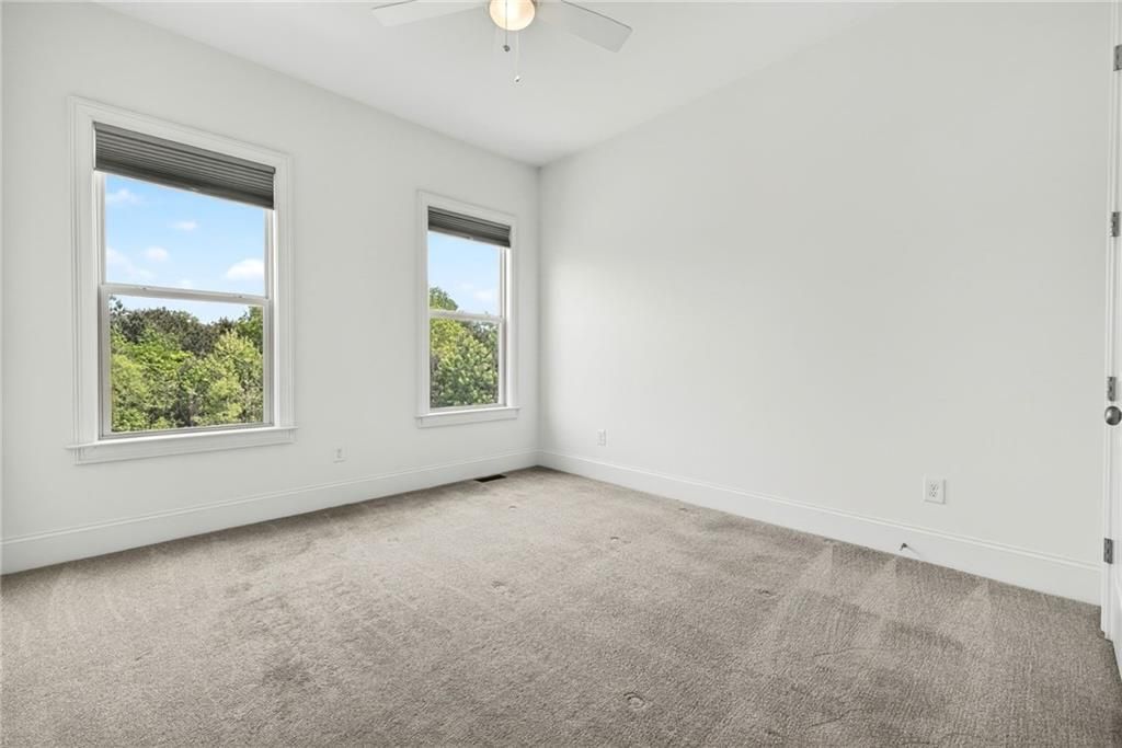 Image 17 of property listing at 5945 Caveat Court, Suwanee, GA 30024