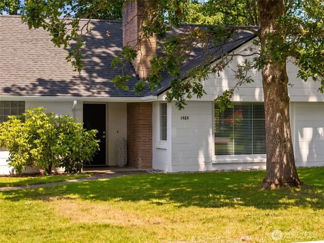 1484 SW Snively Avenue, Chehalis, WA 98532