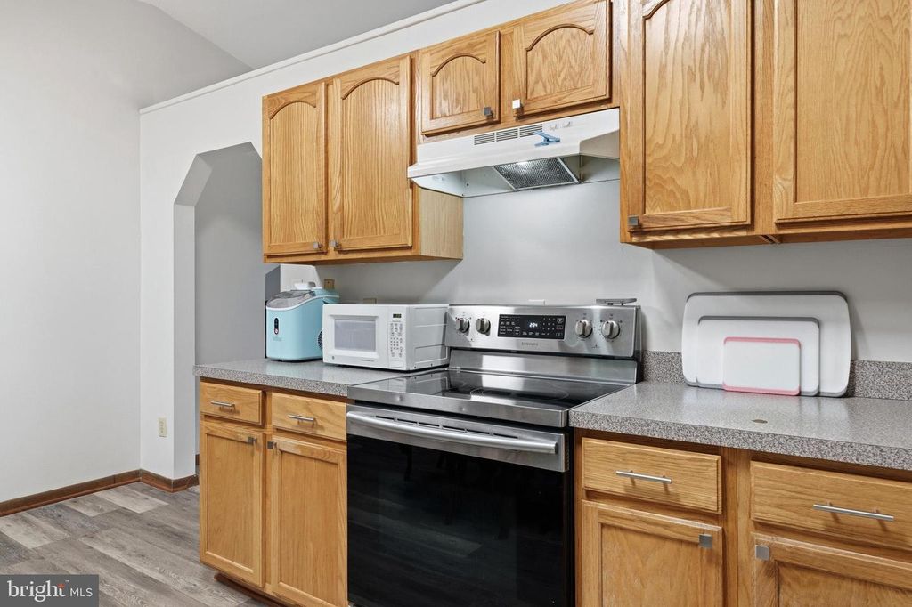 Image 12 of property listing at 12346 ALGONQUIN TRL, Lusby, MD 20657