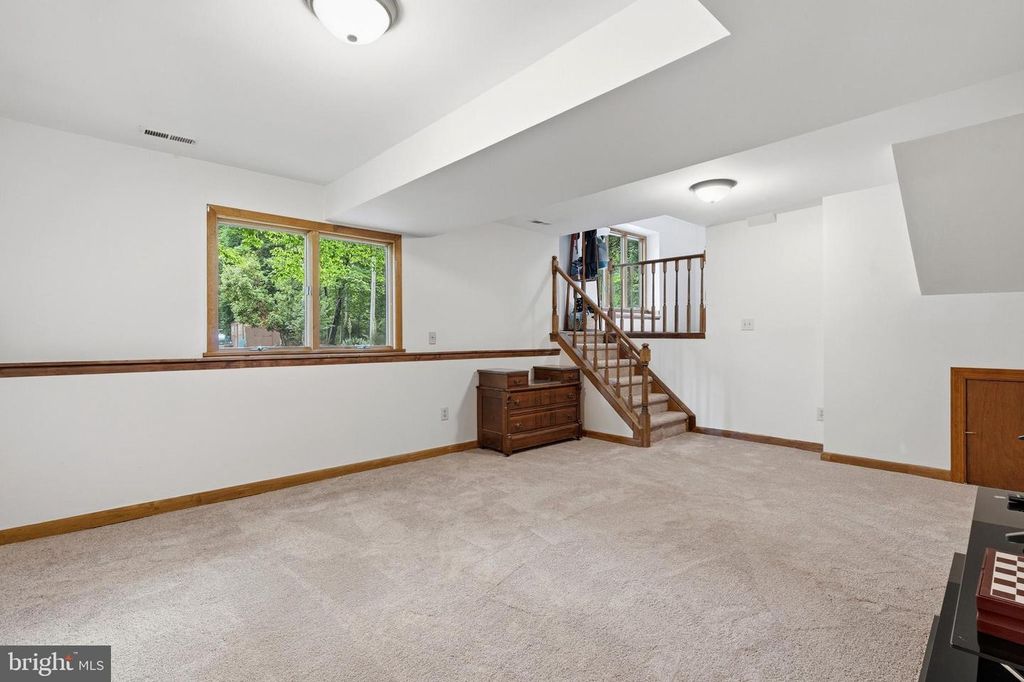 Image 25 of property listing at 12346 ALGONQUIN TRL, Lusby, MD 20657