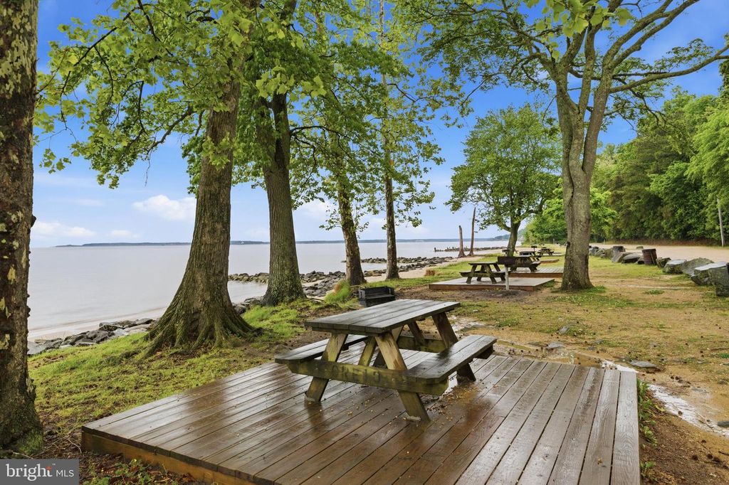 Image 45 of property listing at 12346 ALGONQUIN TRL, Lusby, MD 20657