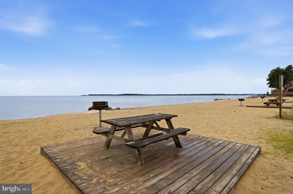 Image 56 of property listing at 12346 ALGONQUIN TRL, Lusby, MD 20657