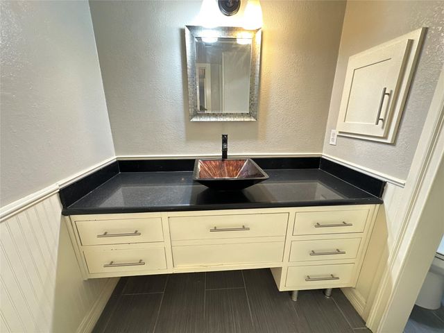 7303 Gulf Freeway 903, Houston, TX 77017