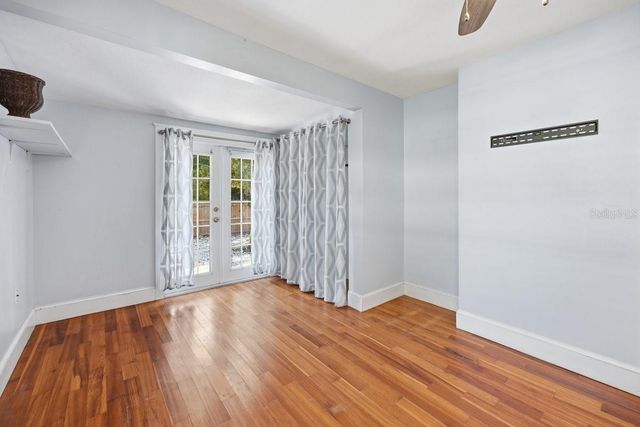 2048 5TH STREET, Sarasota, FL 34237