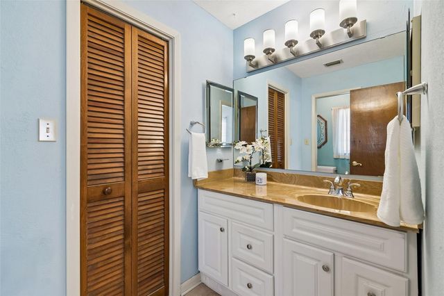 2210 LADYWOOD COURT, Brandon, FL 33511