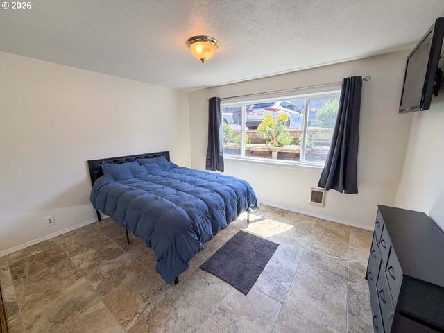 4229 Sw BEACH Ave 9, Lincoln City, OR 97367