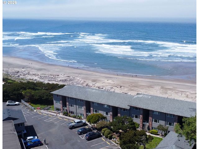 4229 Sw BEACH Ave 9, Lincoln City, OR 97367