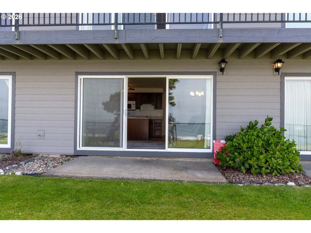 4229 Sw BEACH Ave 9, Lincoln City, OR 97367