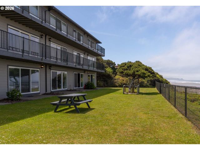 4229 Sw BEACH Ave 9, Lincoln City, OR 97367