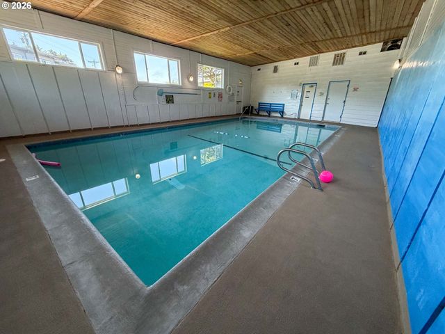 4229 Sw BEACH Ave 9, Lincoln City, OR 97367