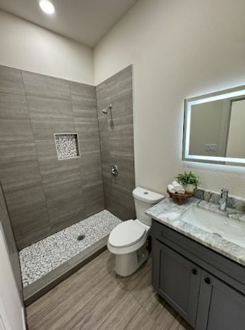 915 E Humbolt Street, Fort Worth, TX 76104