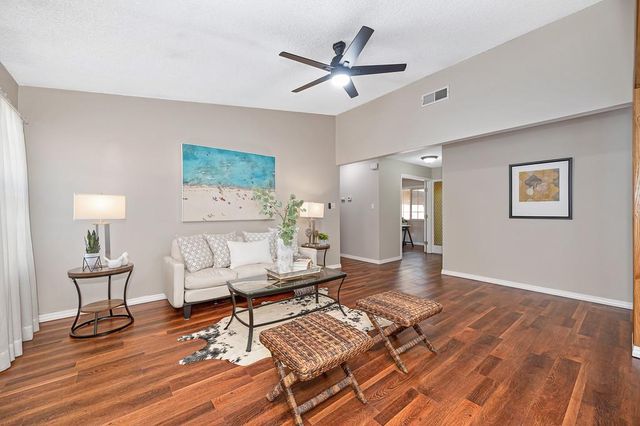 6553 Willowleaf Dr, Citrus Heights, CA 95621
