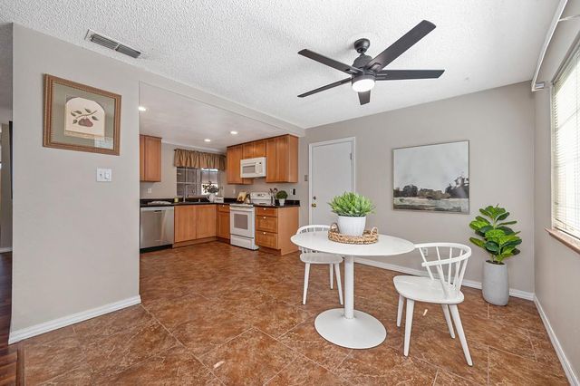 6553 Willowleaf Dr, Citrus Heights, CA 95621