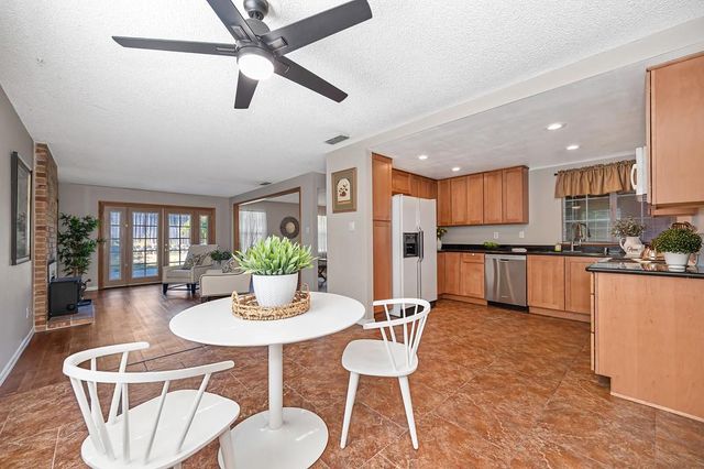 6553 Willowleaf Dr, Citrus Heights, CA 95621