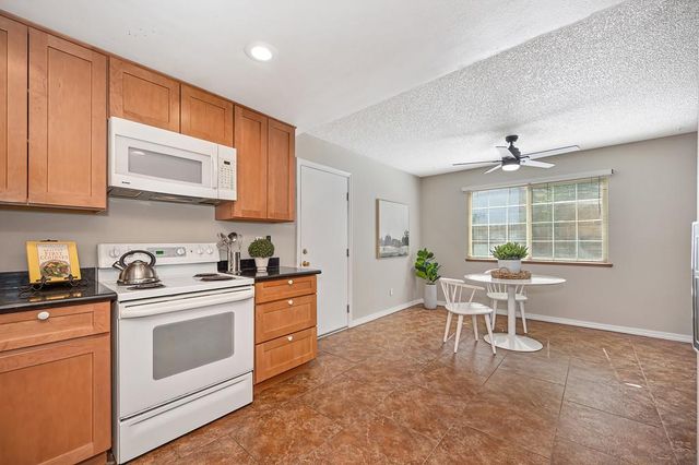 6553 Willowleaf Dr, Citrus Heights, CA 95621