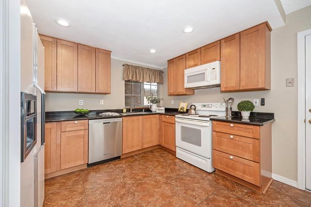 6553 Willowleaf Dr, Citrus Heights, CA 95621