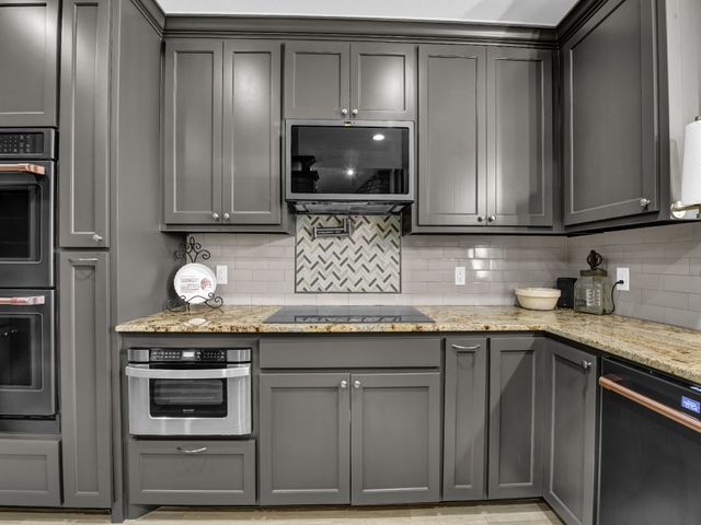 5418 Wedgefield Road, Granbury, TX 76049