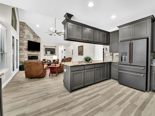 5418 Wedgefield Road, Granbury, TX 76049