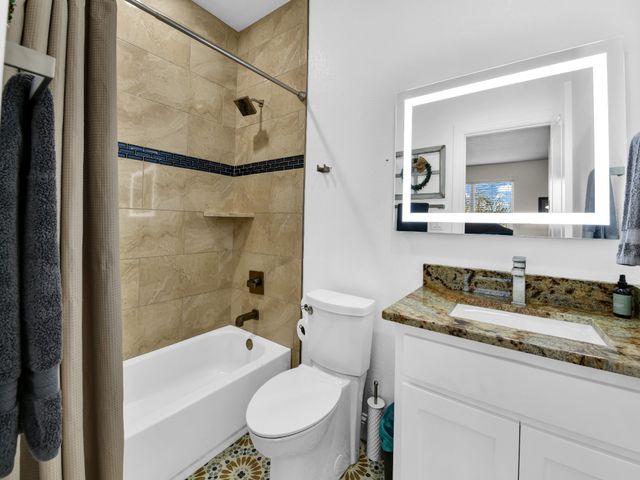 5418 Wedgefield Road, Granbury, TX 76049