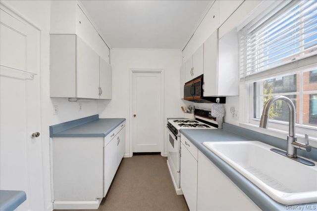 111 N Broadway C-4, White Plains, NY 10603