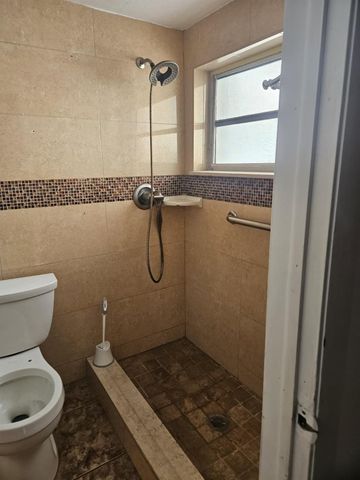 3500 NW 12th Street, Miami, FL 33125