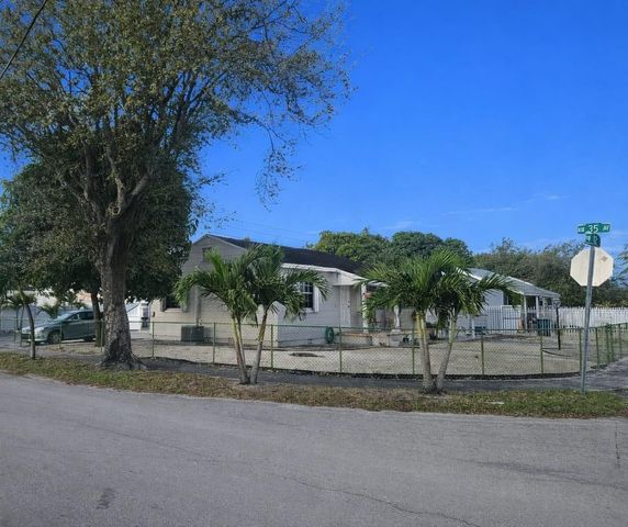 3500 NW 12th Street, Miami, FL 33125