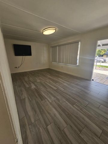 3500 NW 12th Street, Miami, FL 33125