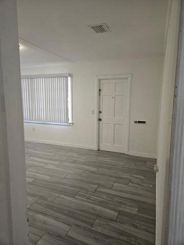 3500 NW 12th Street, Miami, FL 33125