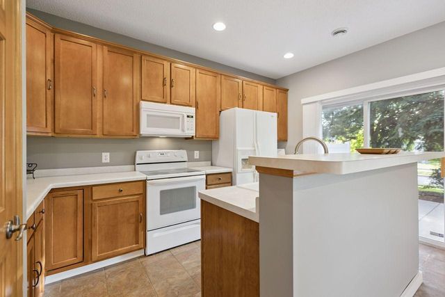 16314 70th Avenue N, Maple Grove, MN 55311