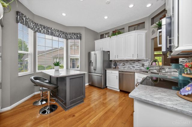 5953 Castlewood Crossing, Miami Twp, OH 45150