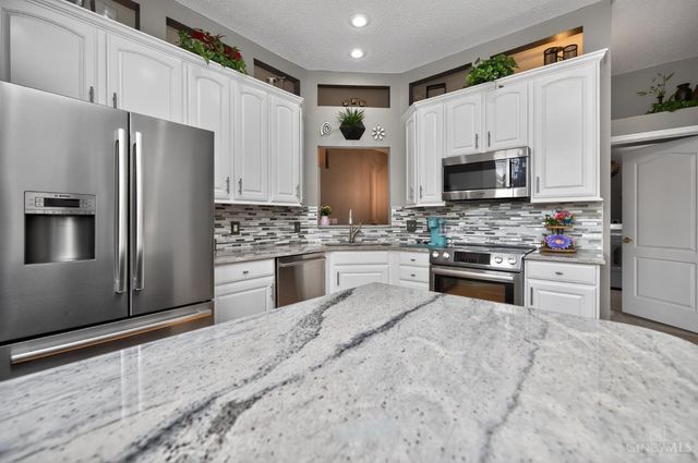 5953 Castlewood Crossing, Miami Twp, OH 45150