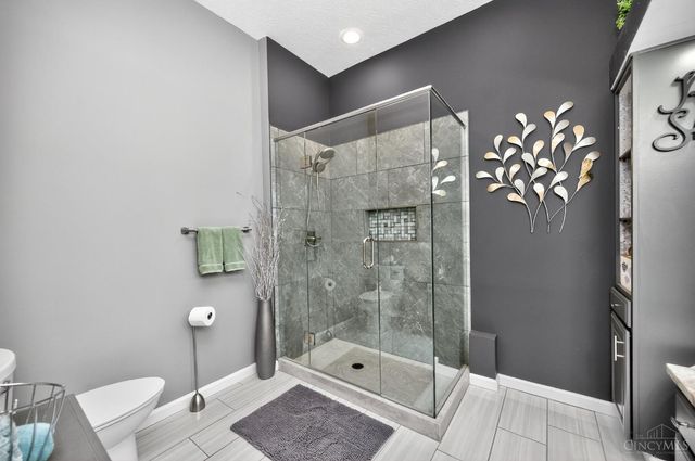 5953 Castlewood Crossing, Miami Twp, OH 45150