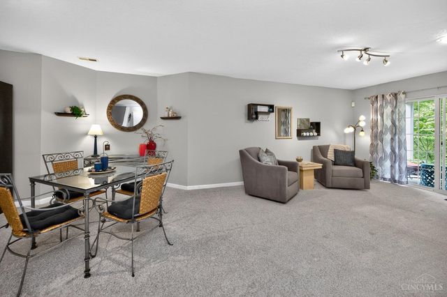 5953 Castlewood Crossing, Miami Twp, OH 45150