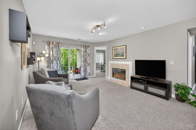 5953 Castlewood Crossing, Miami Twp, OH 45150