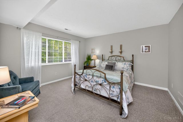 5953 Castlewood Crossing, Miami Twp, OH 45150