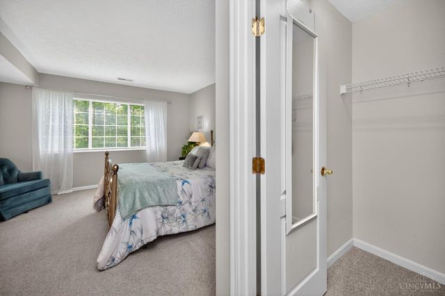 5953 Castlewood Crossing, Miami Twp, OH 45150