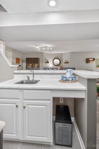 5953 Castlewood Crossing, Miami Twp, OH 45150