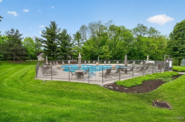 5953 Castlewood Crossing, Miami Twp, OH 45150