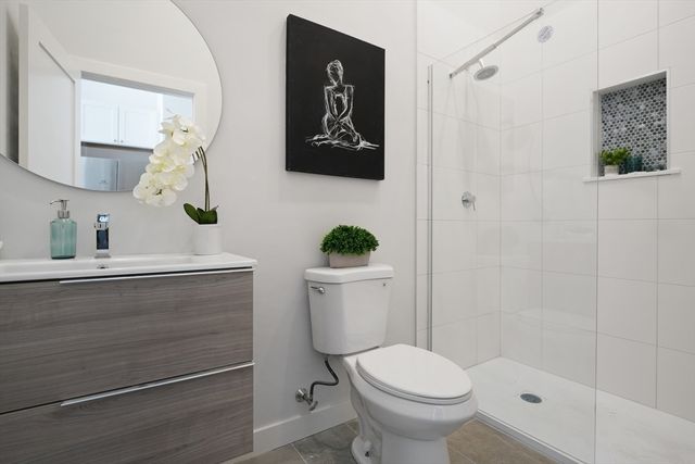 403 Division Street 16, Fall River, MA 02721